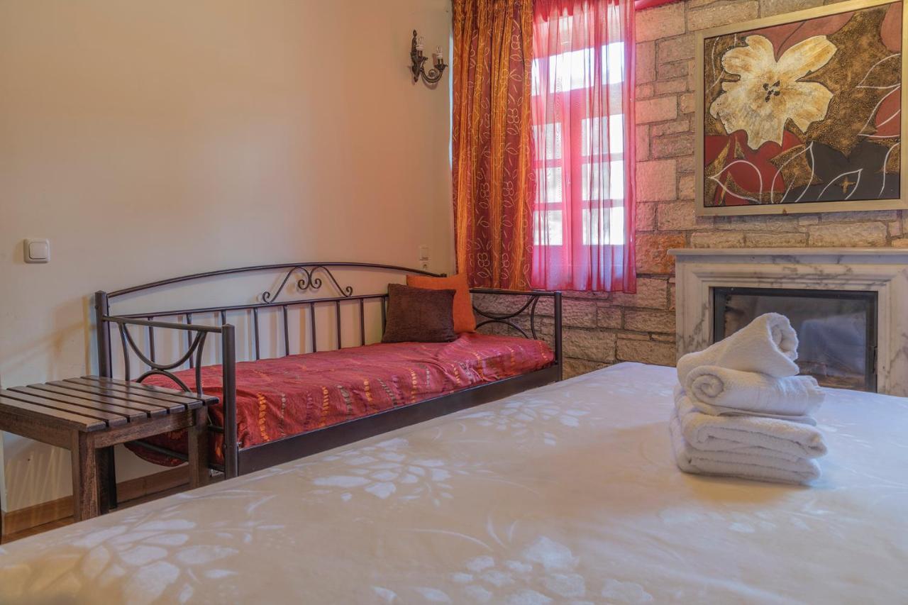 Hotel Aggelon Katafygio Asprangeloi Esterno foto