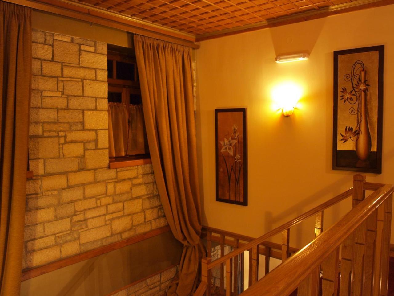 Hotel Aggelon Katafygio Asprangeloi Esterno foto