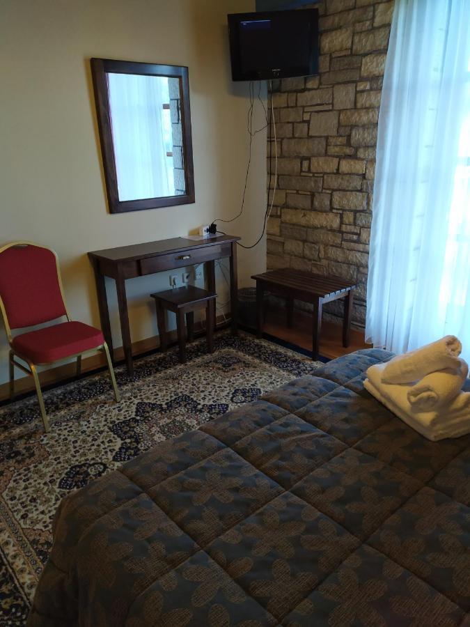 Hotel Aggelon Katafygio Asprangeloi Esterno foto