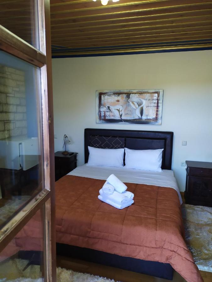 Hotel Aggelon Katafygio Asprangeloi Esterno foto