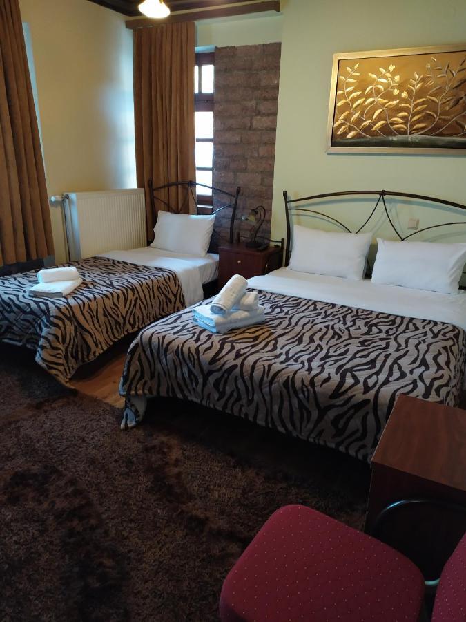 Hotel Aggelon Katafygio Asprangeloi Esterno foto