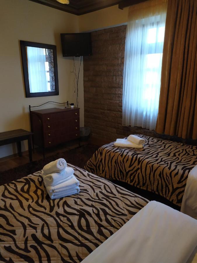 Hotel Aggelon Katafygio Asprangeloi Esterno foto