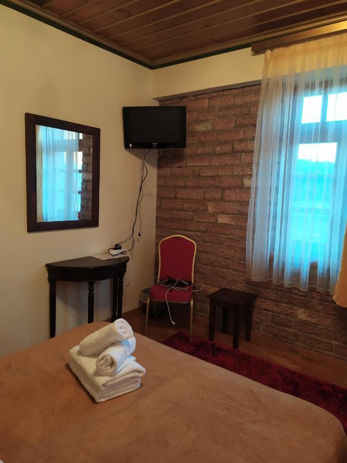Hotel Aggelon Katafygio Asprangeloi Esterno foto